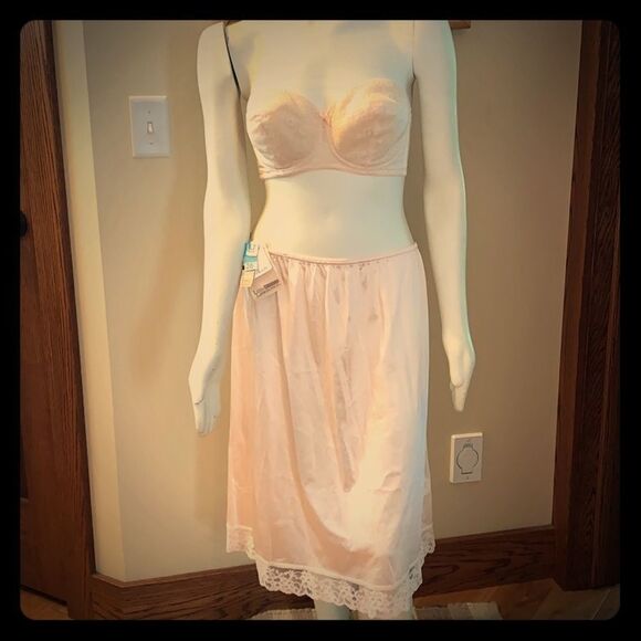 VTG MCM ILGWU strapless lace bra. Medium - Picture 4 of 14